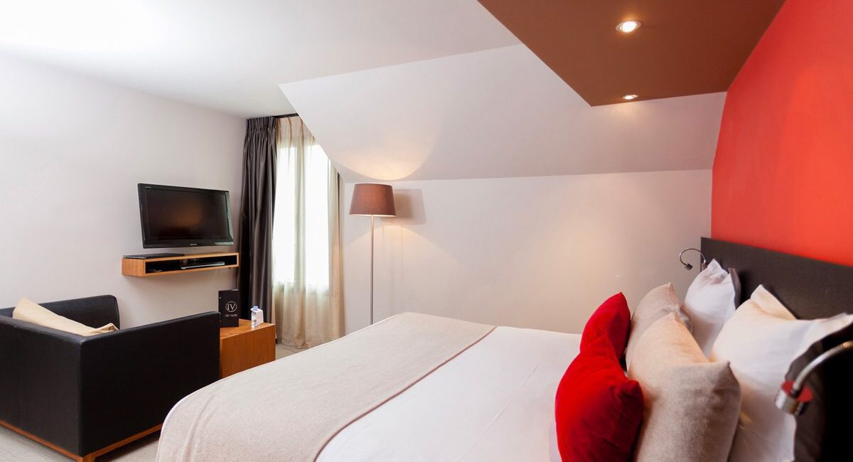 chambre luxe rouge hotel caen